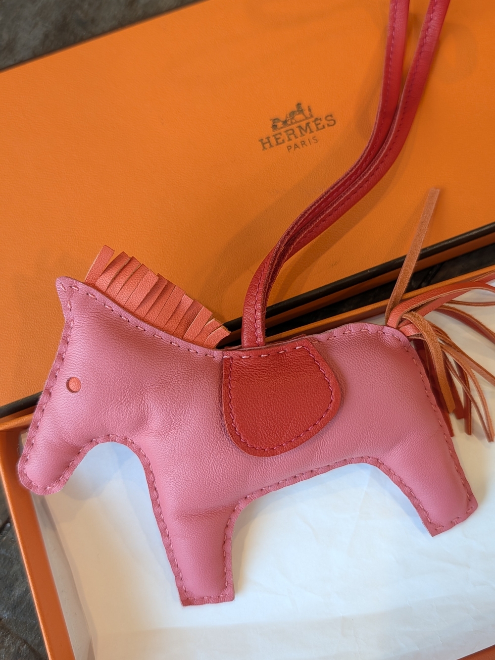 Hermes Milo Lambskin GriGri Rodeo MM